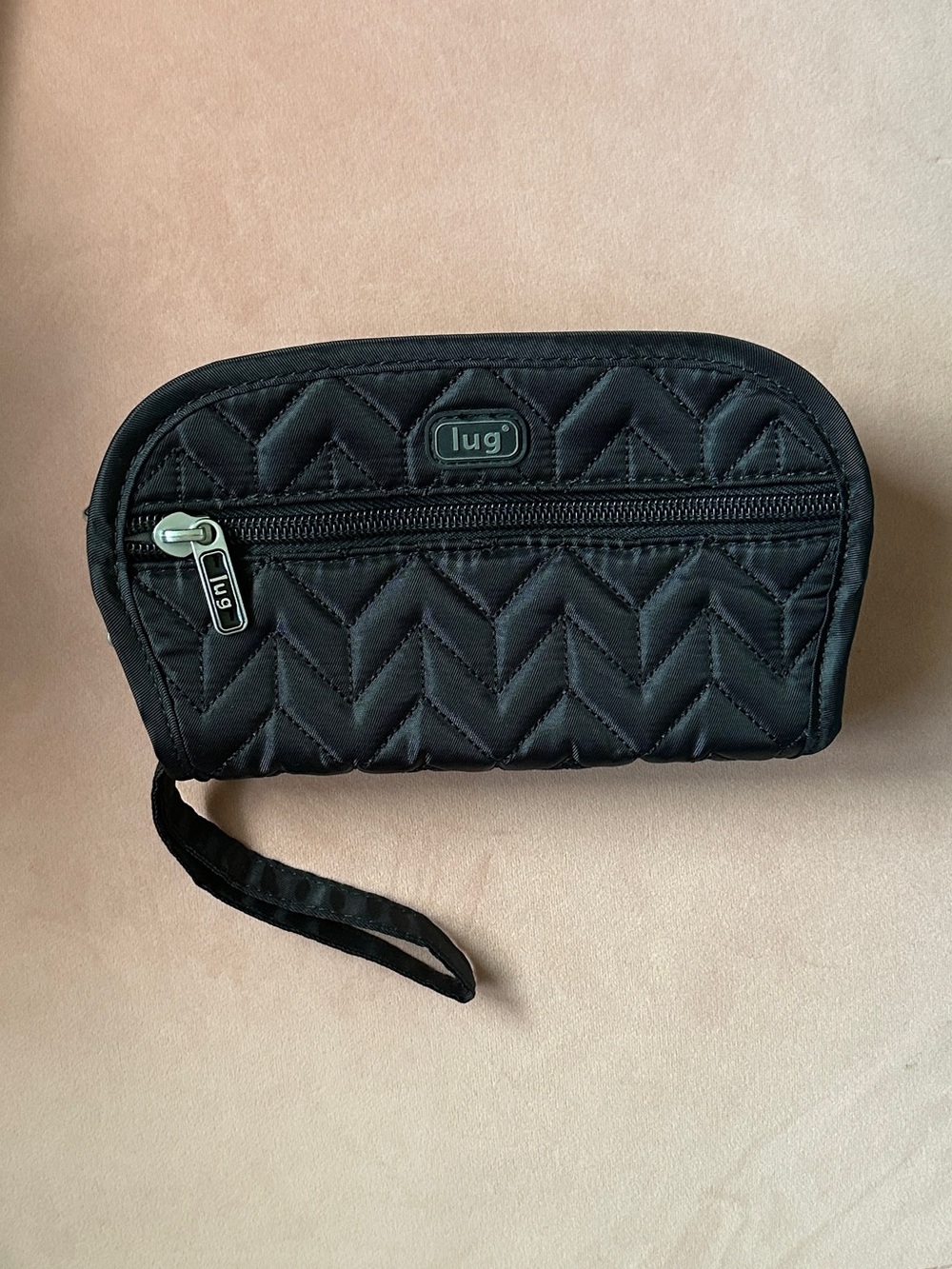 Lug Black Quilted Nylon Wristlet Zip Pouch Multi Compartment Organizer Wallet - Picture 3 of 9